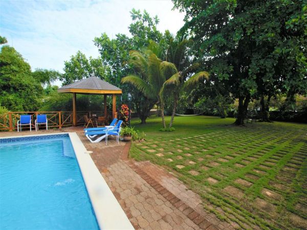 Jamaica Home 960361