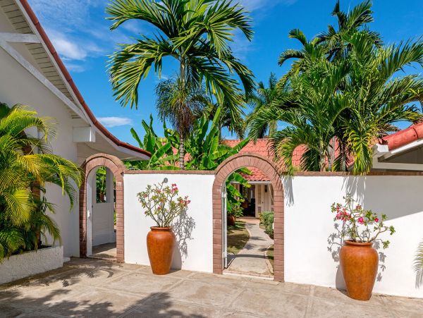 Jamaica Luxury 6 Bedroom Vacation Rental