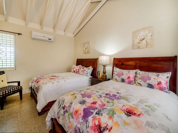 Jamaica Luxury 6 Bedroom Vacation Rental