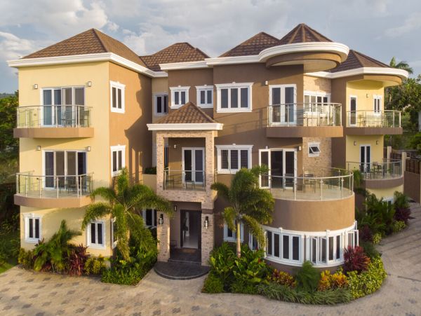Jamaica Home 960365