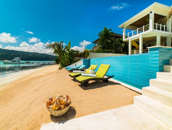 Jamaica Home 960366