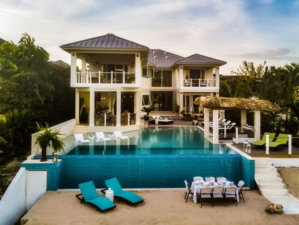 Jamaica Home 960366