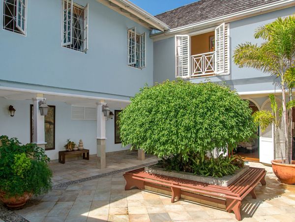 Jamaica Home 960371