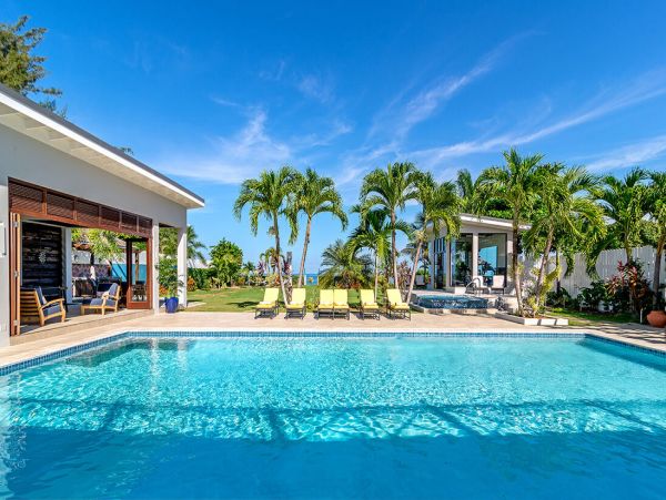 Jamaica Home 960371
