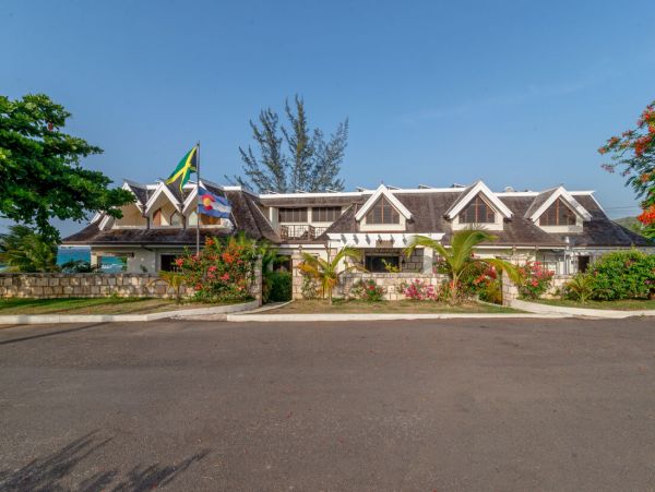 Jamaica Home 960375