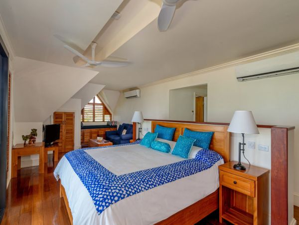 Jamaica Home 960377