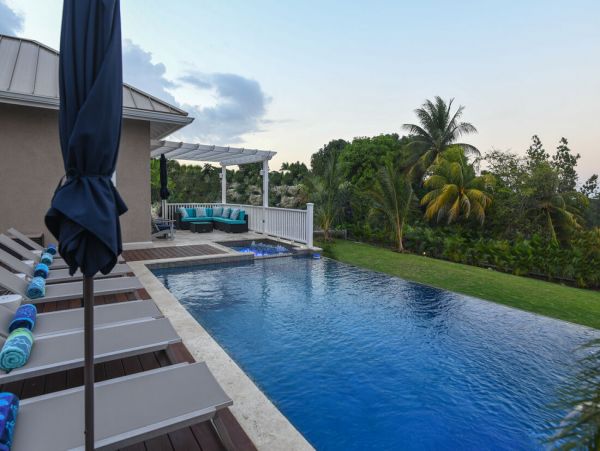 Jamaica Home 960381