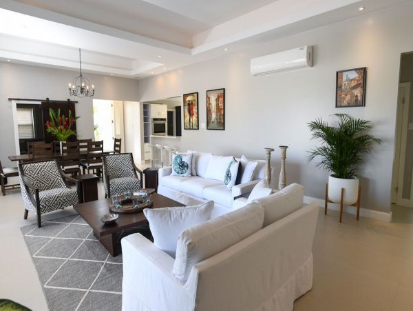 Jamaica Home 960381