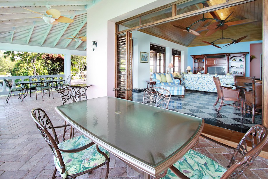 Jamaica Home 960382