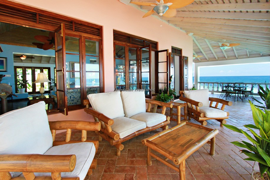 Jamaica Home 960382