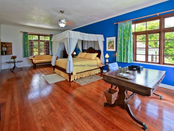 Jamaica Home 960382