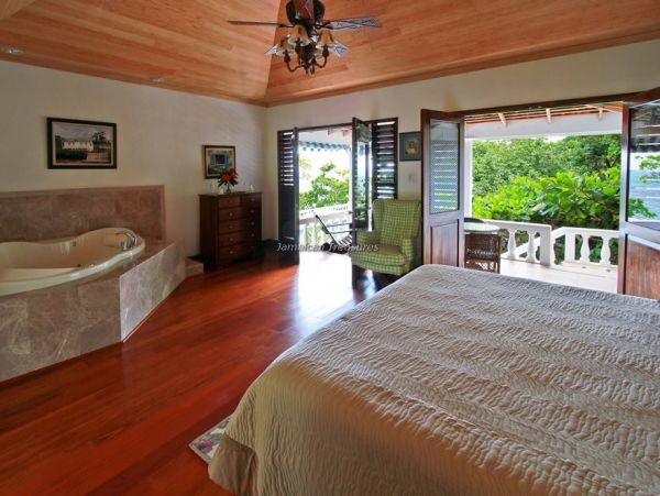 Jamaica Home 960382
