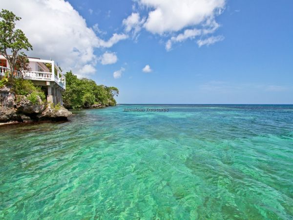 Jamaica Home 960382