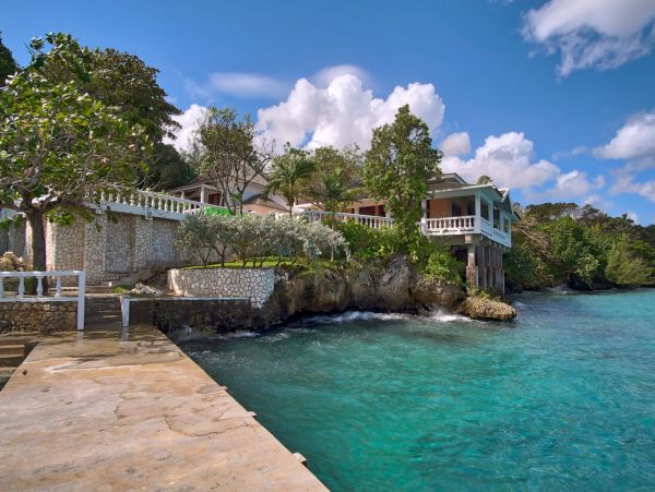 Jamaica Home 960384