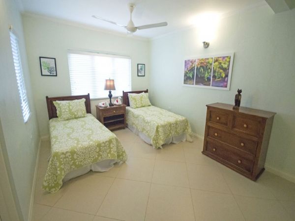 Jamaica Home 960390