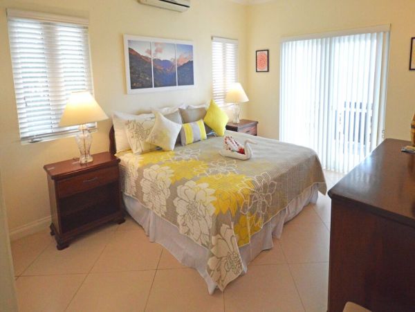 Jamaica Home 960390
