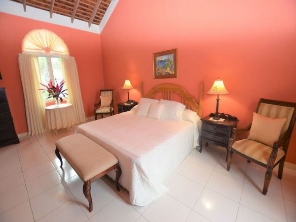 Jamaica Home 960403