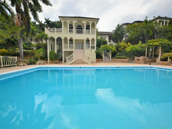 Jamaica Home 960403