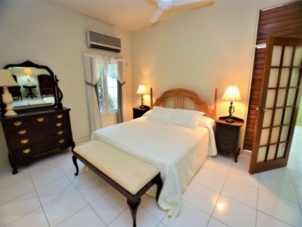Jamaica Home 960403