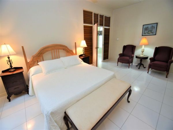 Jamaica Home 960403