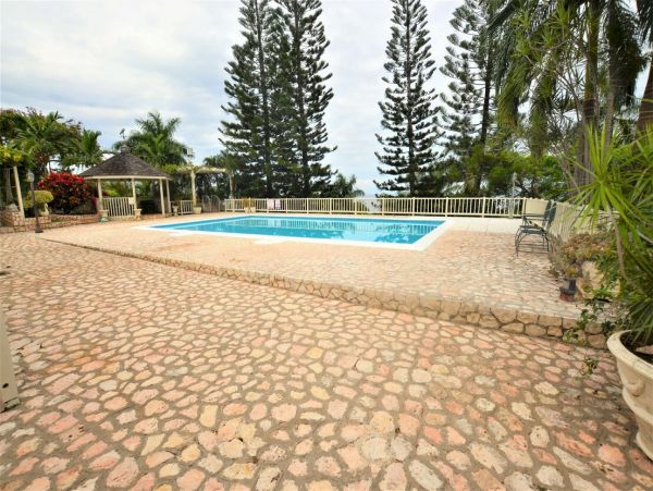 Jamaica Home 960403