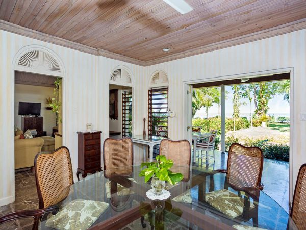 Jamaica Home 960415