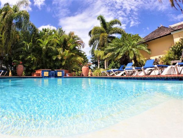 Jamaica Home 960428