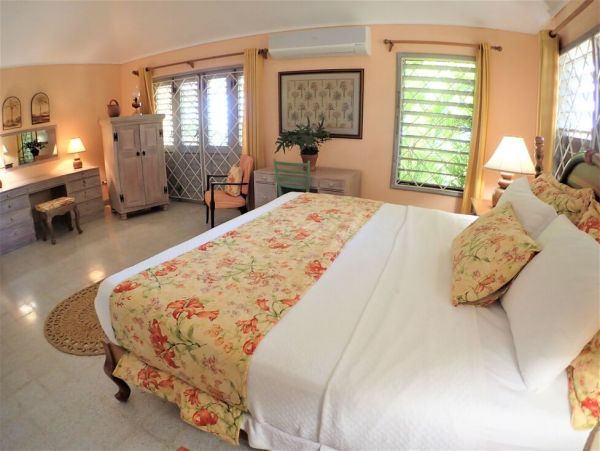 Jamaica Home 960428