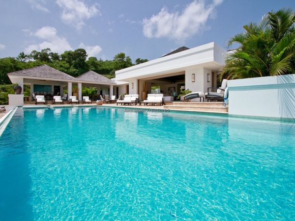 Jamaica Home 960431