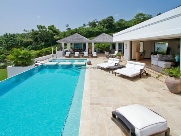 Jamaica Home 960431