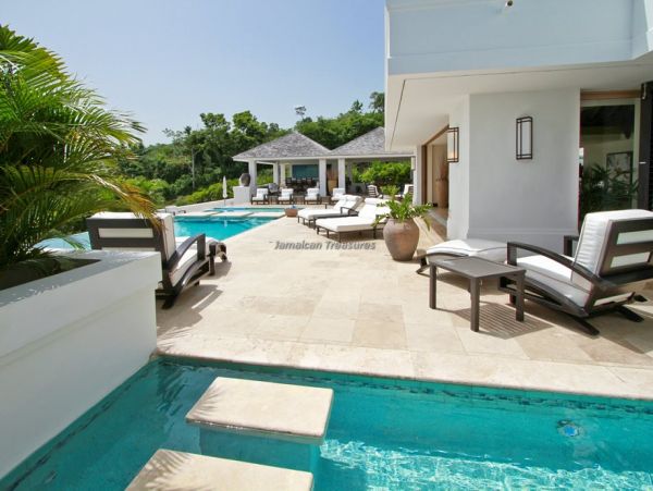 Jamaica Home 960431