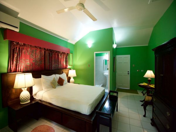 Jamaica Home 960434