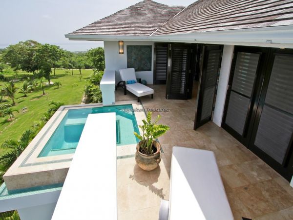 Jamaica Home 960435