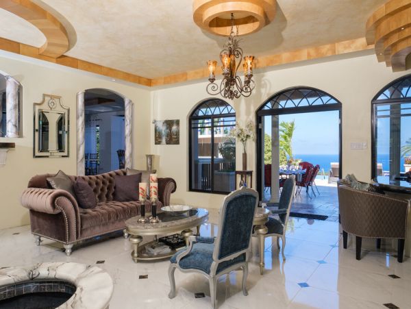 Jamaica Home 960443