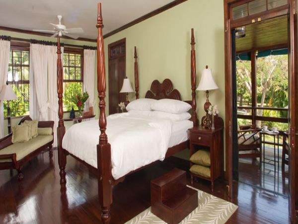 Jamaica Home 960445