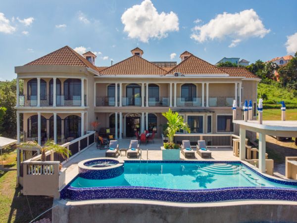 Jamaica Home 960446