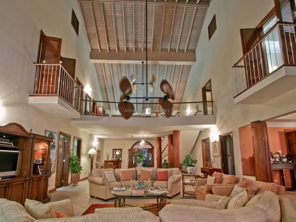 Jamaica Home 960449