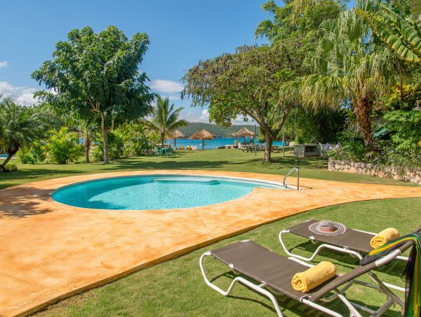 Jamaica Home 960451