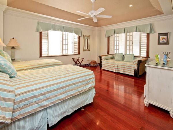 Jamaica Home 960458