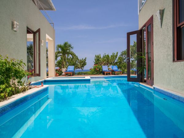 Jamaica Home 960463