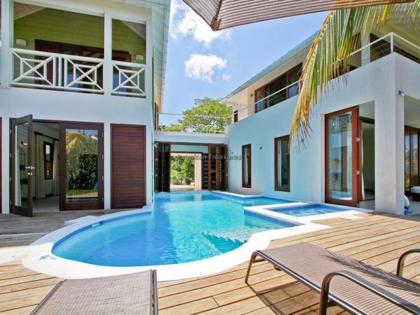 Jamaica Home 960463