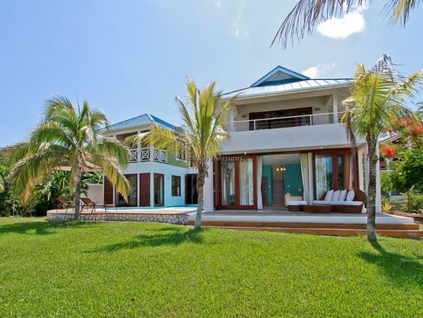 Jamaica Home 960463