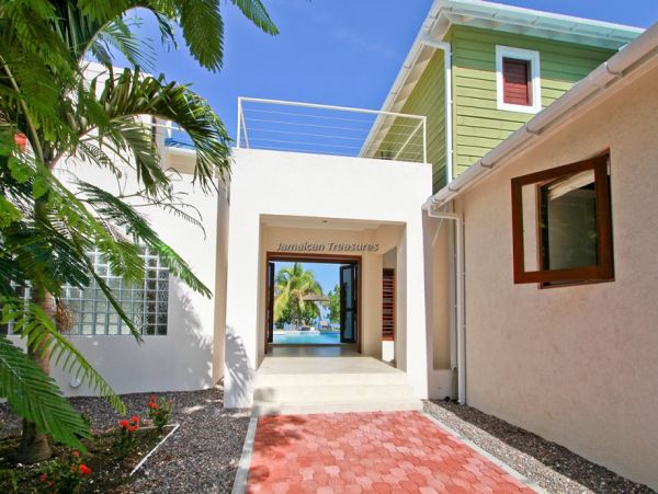 Jamaica Home 960463