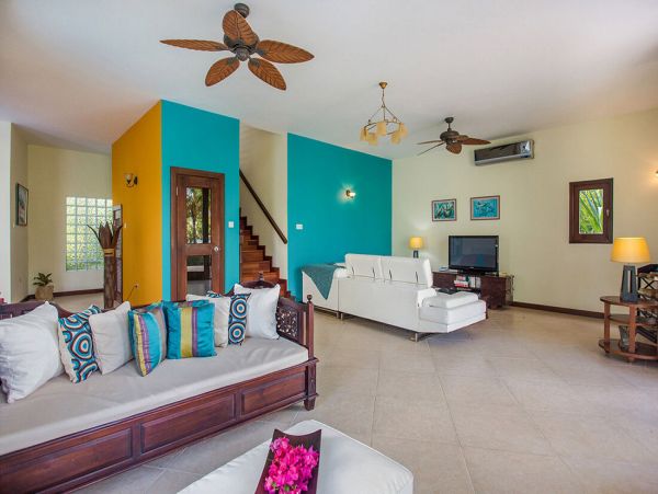 Jamaica Home 960463