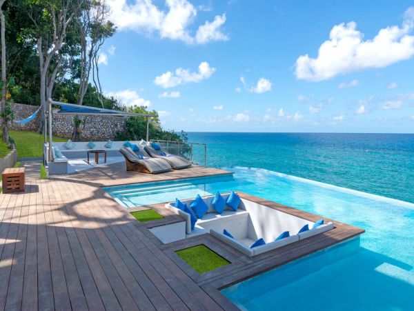 Jamaica Home 960472