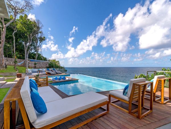 Jamaica Home 960472