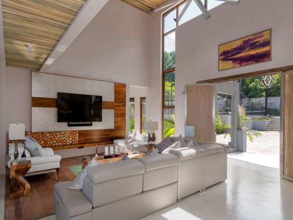 Jamaica Home 960475
