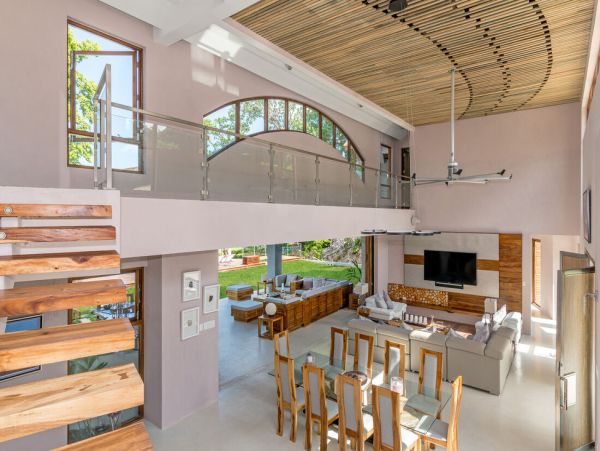 Jamaica Home 960475