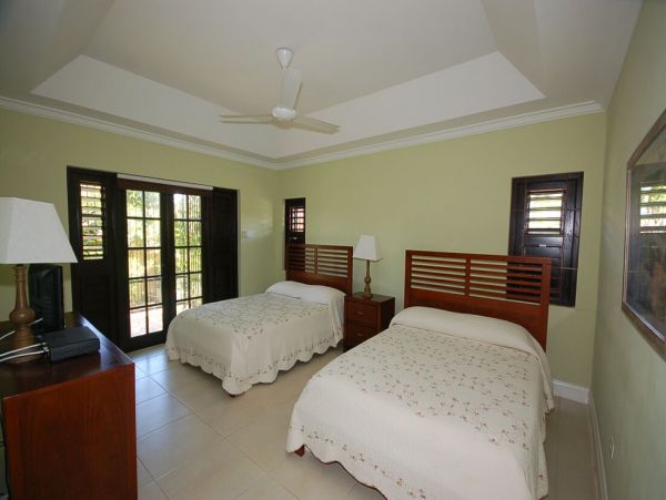 Jamaica Home 960481