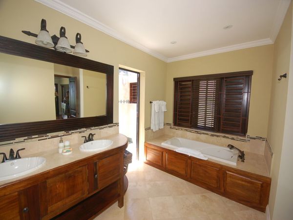 Jamaica Home 960481